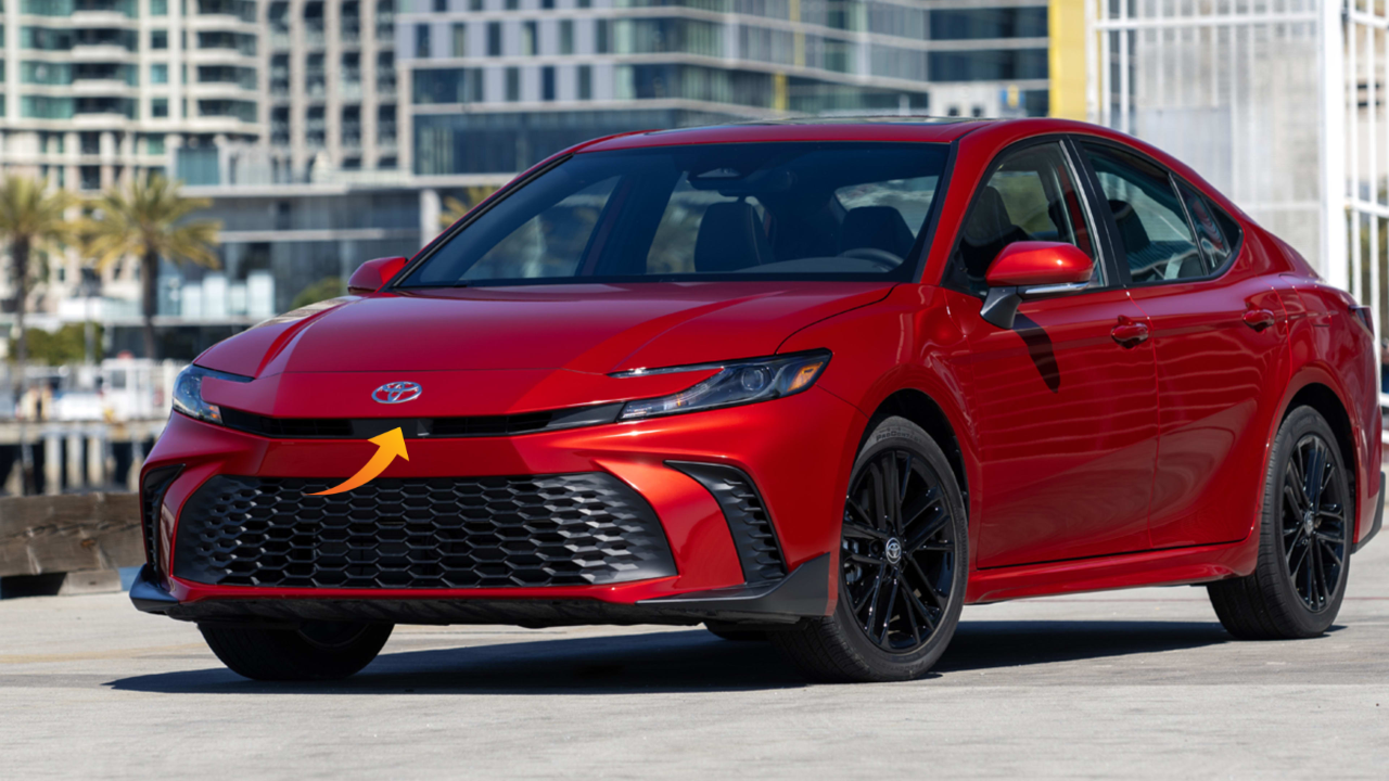 2026 Toyota Camry Hybrid Sedan